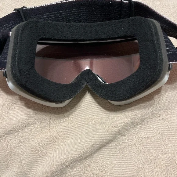 Red Sunglasses - Picture 3 of 5